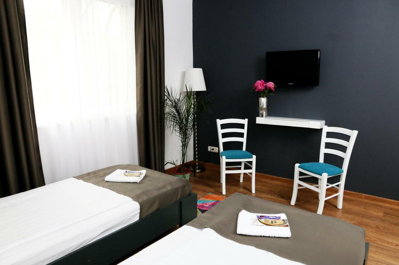 Pension Delia Gardens Τιμισοάρα Εξωτερικό φωτογραφία